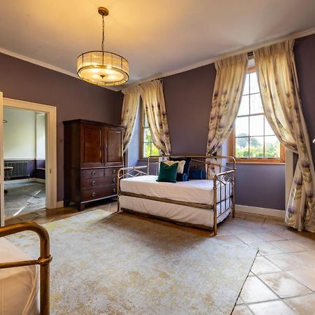 Topside House - Beautiful 7 Bedroom House With Hottub Wifi And Parking Near Bath Wells Frome Oakhill Extérieur photo