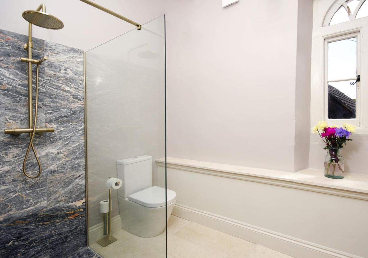 Topside House - Beautiful 7 Bedroom House With Hottub Wifi And Parking Near Bath Wells Frome Oakhill Extérieur photo