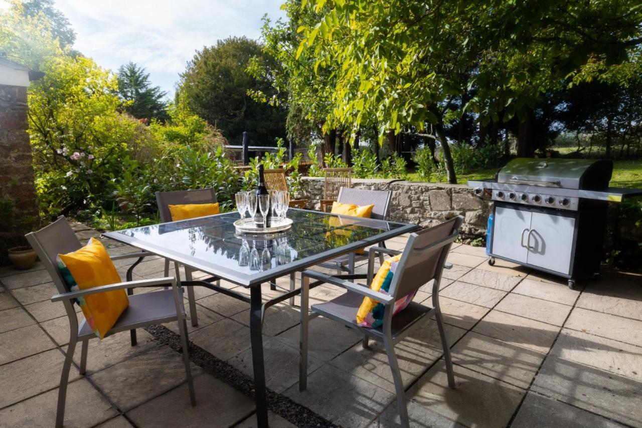 Topside House - Beautiful 7 Bedroom House With Hottub Wifi And Parking Near Bath Wells Frome Oakhill Extérieur photo